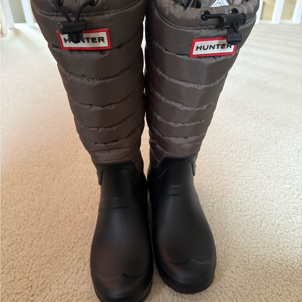 Hunter puffer quilted boots size 7